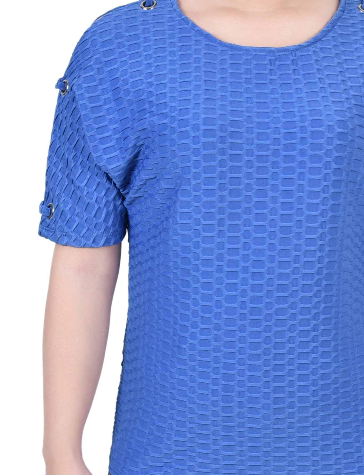 Petite Honeycomb Open Shoulder Tunic with Grommet Accents 3 Petite Honeycomb Open Shoulder Tunic with Grommet Accents - Image 3