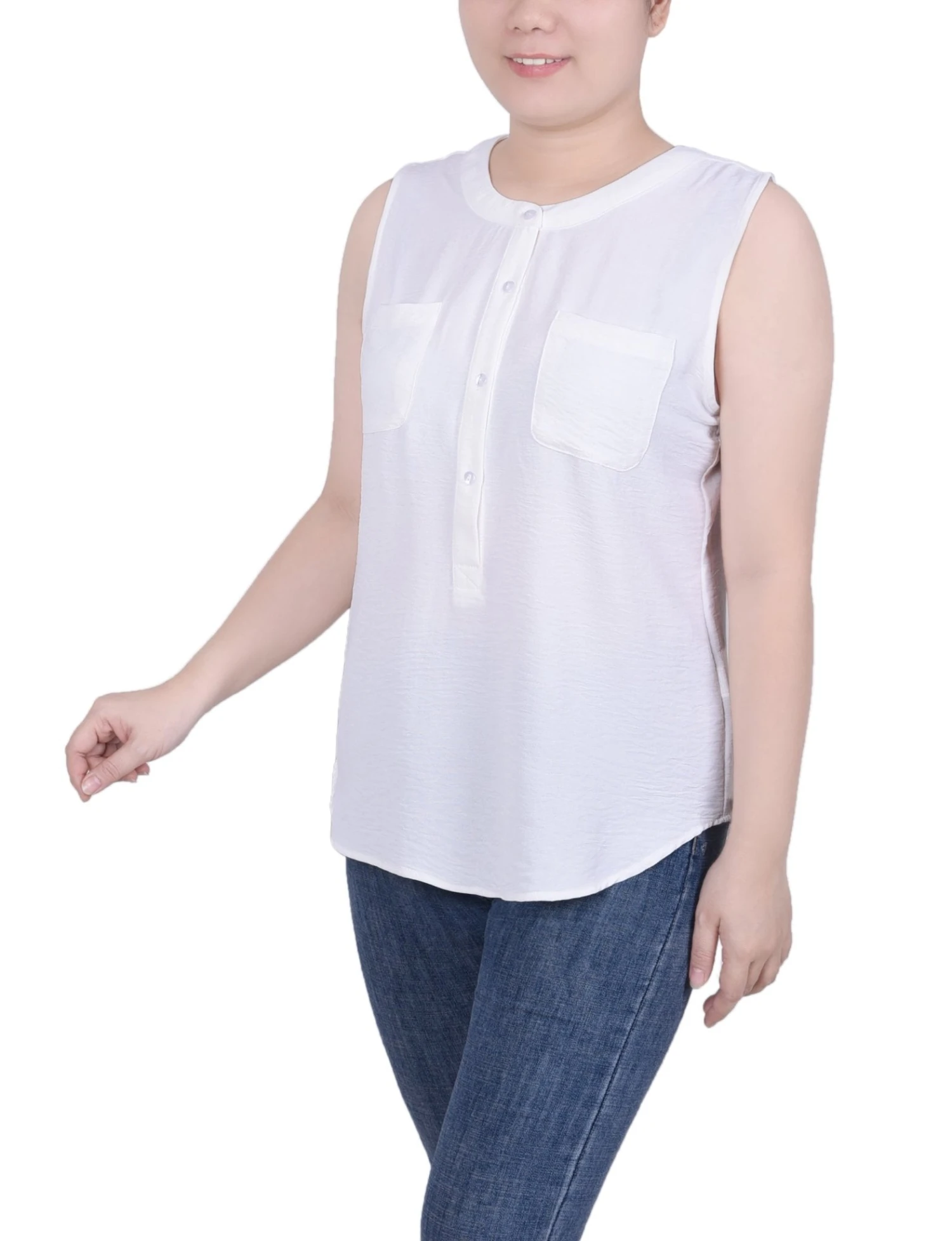 Petite Sleeveless Air Flow Blouse with Functional Chest Pockets 2 Petite Sleeveless Air Flow Blouse with Functional Chest Pockets - Image 2
