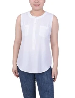 Petite Sleeveless Air Flow Blouse with Functional Chest Pockets