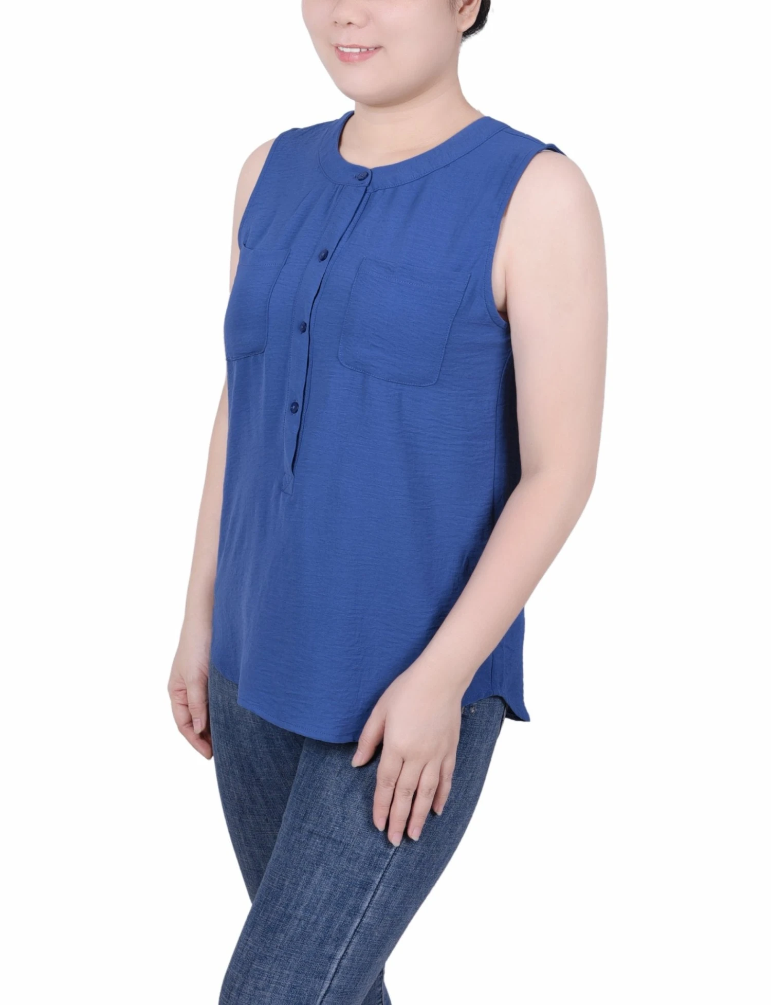Petite Sleeveless Air Flow Blouse with Functional Chest Pockets 6 Petite Sleeveless Air Flow Blouse with Functional Chest Pockets - Image 6