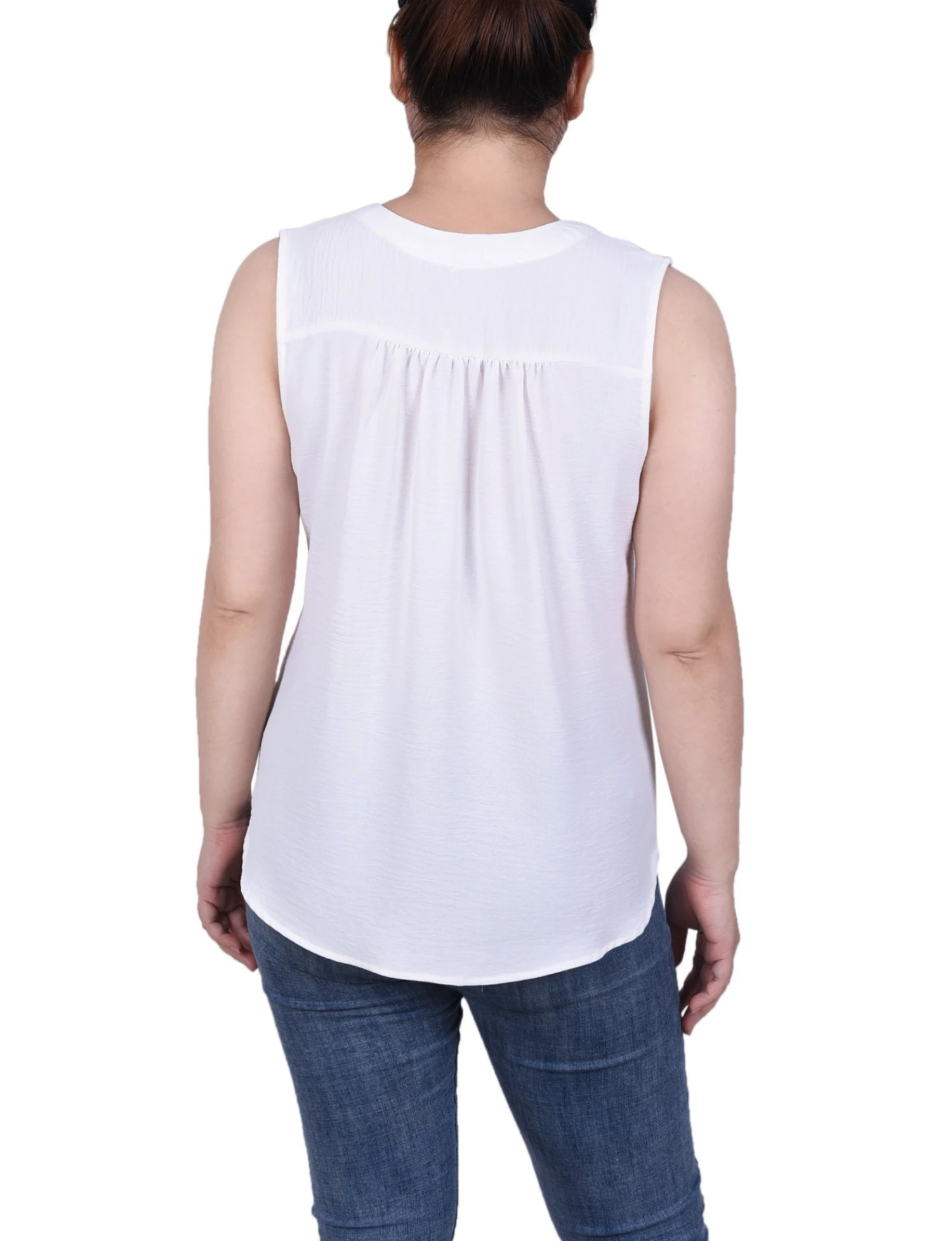 Petite Sleeveless Air Flow Blouse with Functional Chest Pockets 4 Petite Sleeveless Air Flow Blouse with Functional Chest Pockets - Image 4