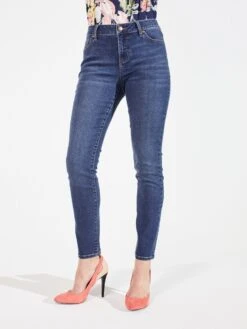 Westport Signature Skinny 5 Pocket Petite Denim Jeans 17 Westport Signature Skinny 5 Pocket Petite Denim Jeans -Dressbarn Store signature skinny 5 pocket denim jean petite 592484