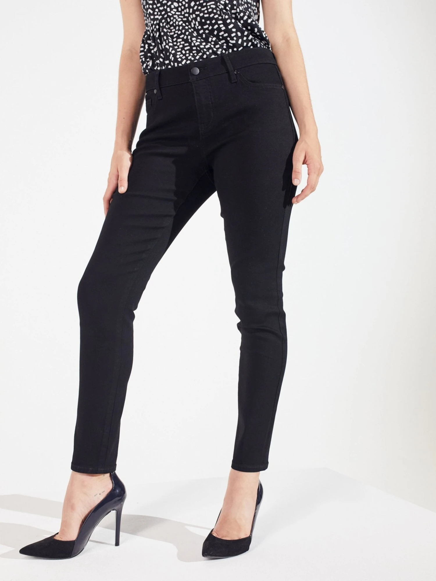 Westport Signature Skinny 5 Pocket Petite Denim Jeans 8 Westport Signature Skinny 5 Pocket Petite Denim Jeans - Image 8