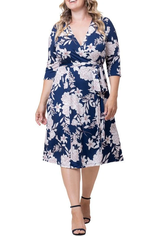Elegant Plus Size Midi Wrap Dress - Flattering 3/4 Sleeve Silhouette 5 Elegant Plus Size Midi Wrap Dress - Flattering 3/4 Sleeve Silhouette - Image 5