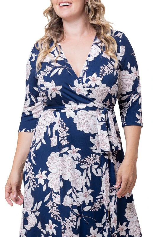 Elegant Plus Size Midi Wrap Dress - Flattering 3/4 Sleeve Silhouette 7 Elegant Plus Size Midi Wrap Dress - Flattering 3/4 Sleeve Silhouette - Image 7