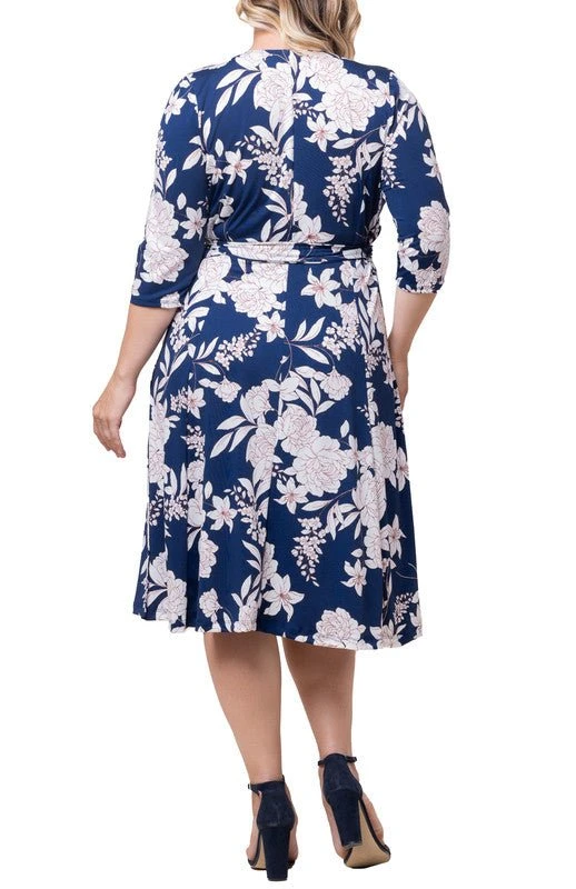 Elegant Plus Size Midi Wrap Dress - Flattering 3/4 Sleeve Silhouette 6 Elegant Plus Size Midi Wrap Dress - Flattering 3/4 Sleeve Silhouette - Image 6