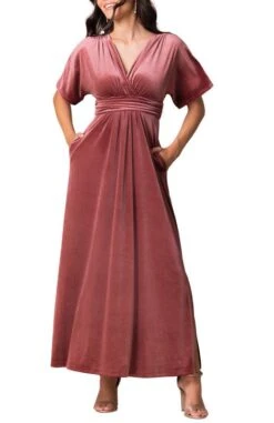 Velvet Evening Gown: Elegant Special Occasion Maxi Dress