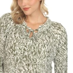 Women's Geometric Print Peasant Blouse - Flowy Keyhole Tie Neck Top 16 Women's Geometric Print Peasant Blouse - Flowy Keyhole Tie Neck Top -Dressbarn Store womens printed peasant blouse 324934